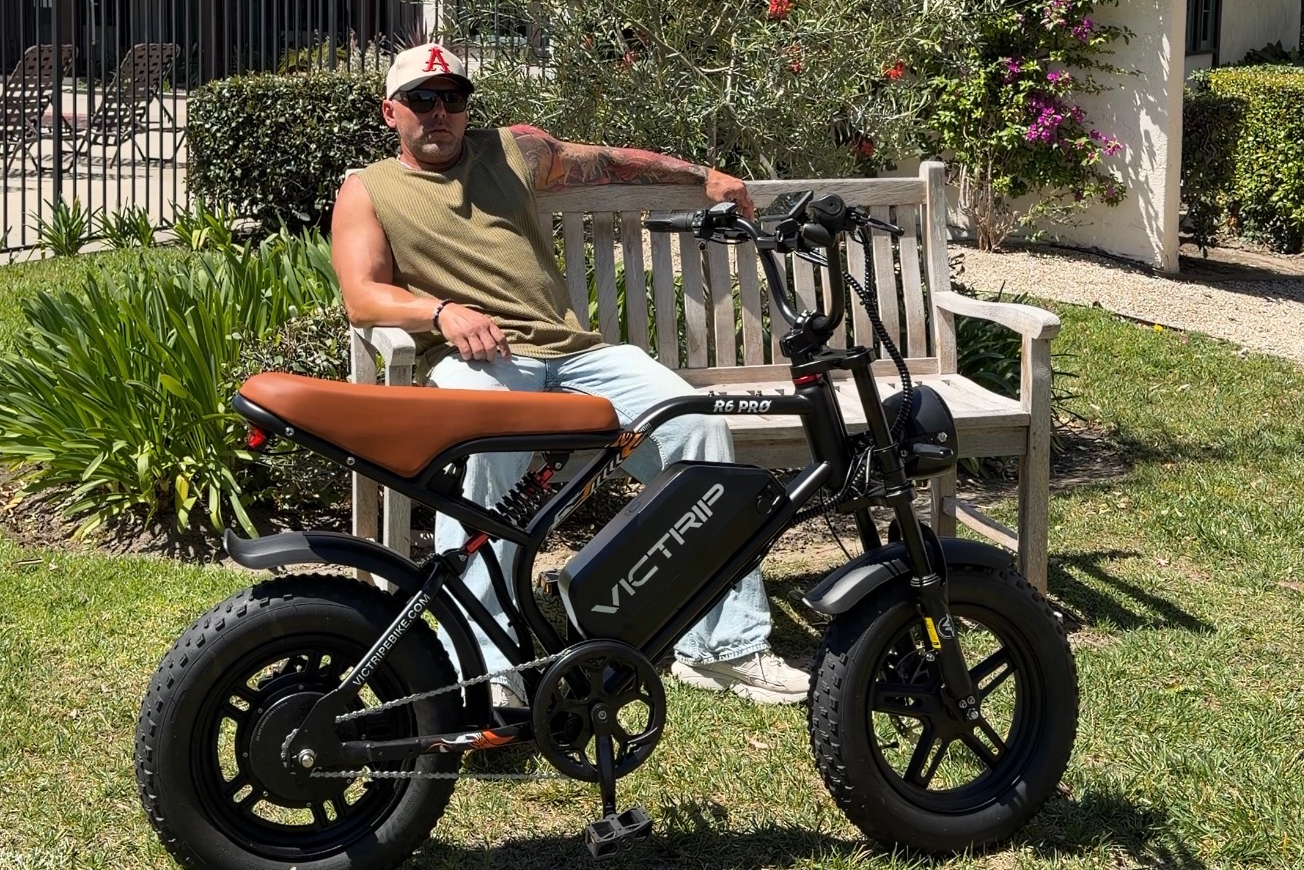 Street-style Electric Mini Bikes | VICTRIP