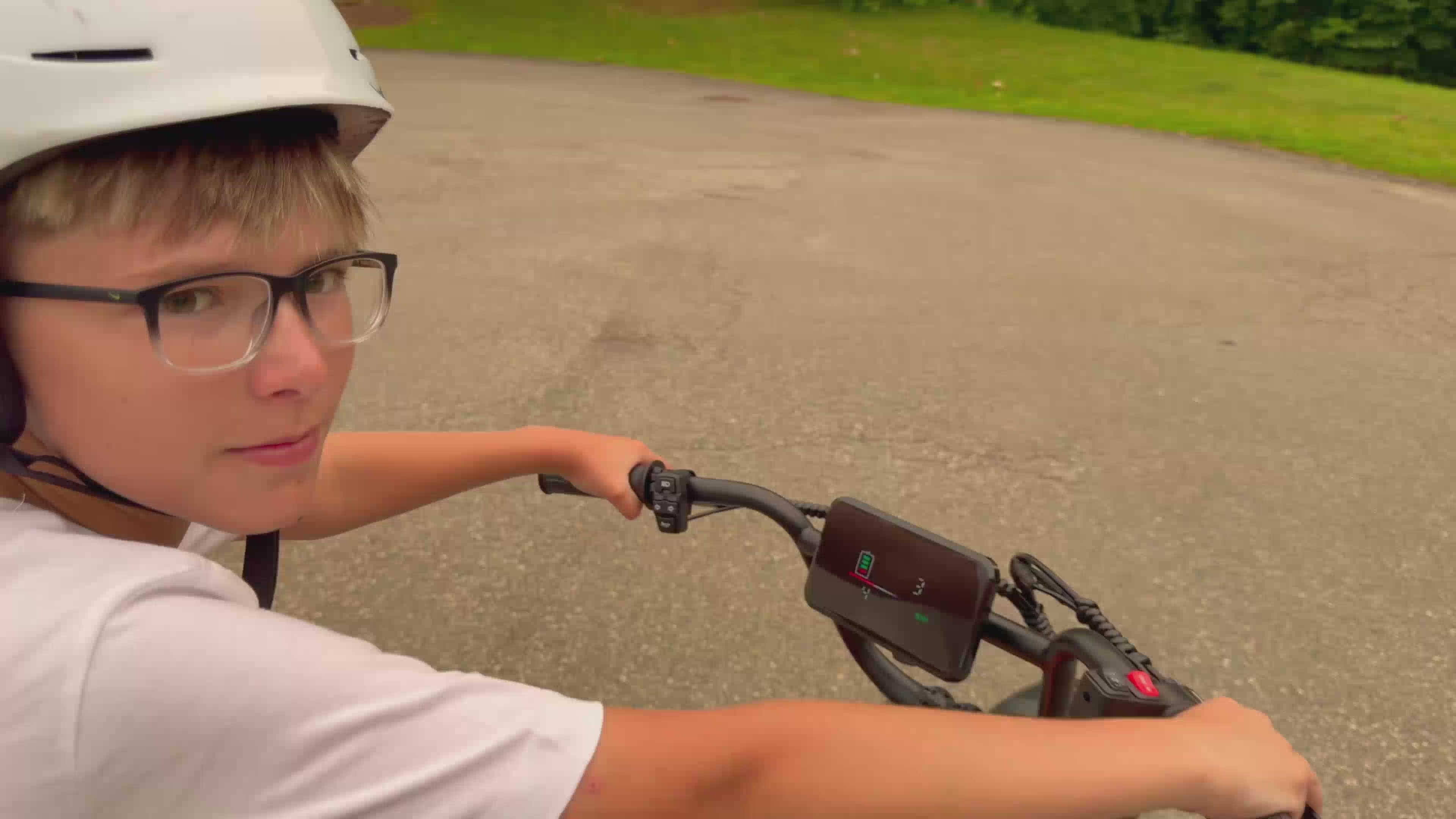 Load video: Light off-road |victrip